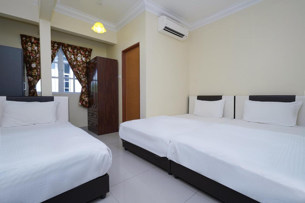 Oyo 90451 Bangi Moya Guesthouse Eksteriør bilde