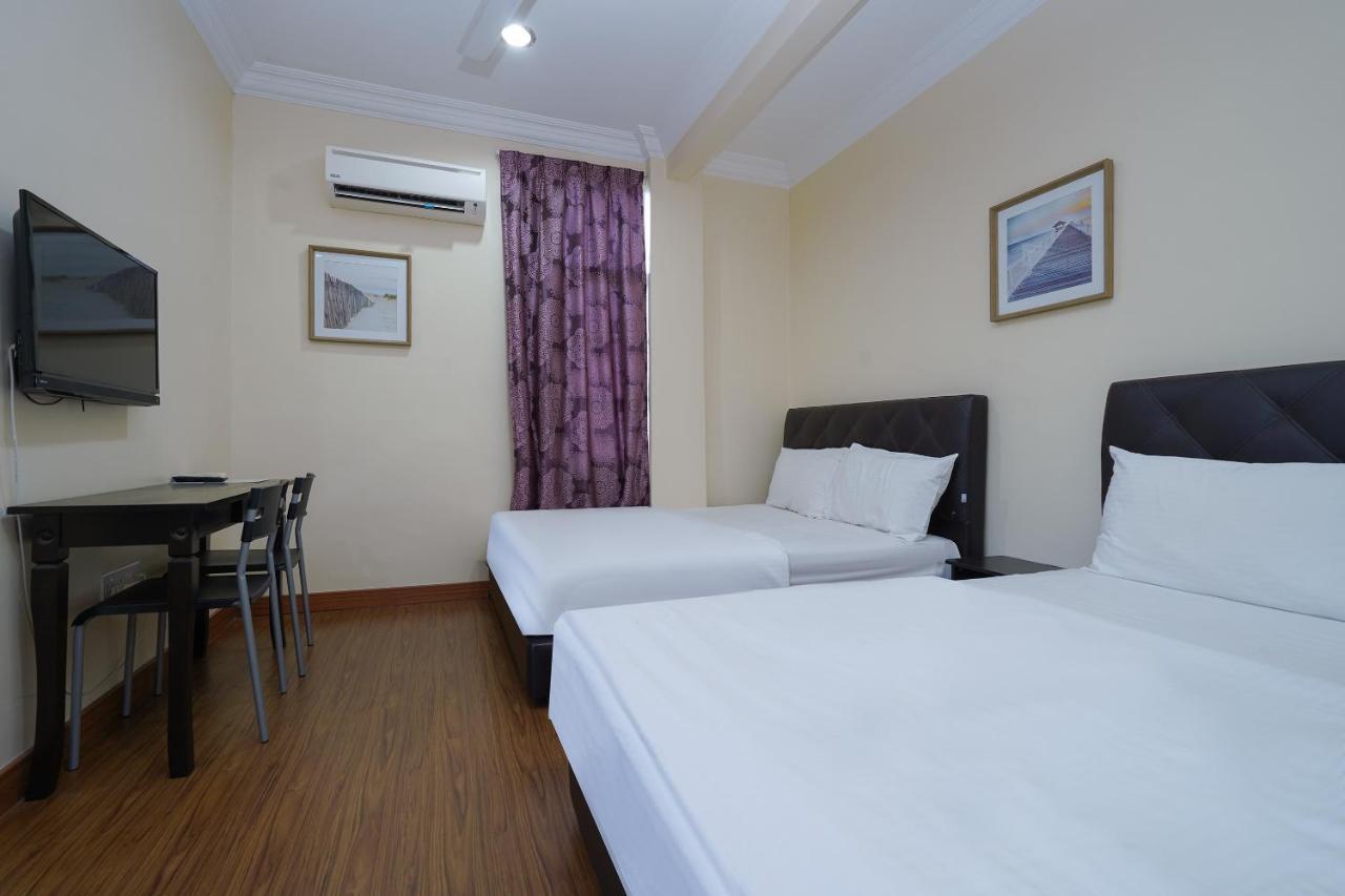 Oyo 90451 Bangi Moya Guesthouse Eksteriør bilde